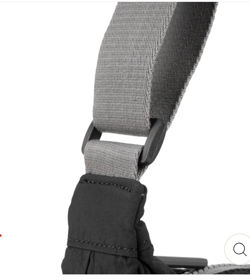 Roka Farringdon- Black