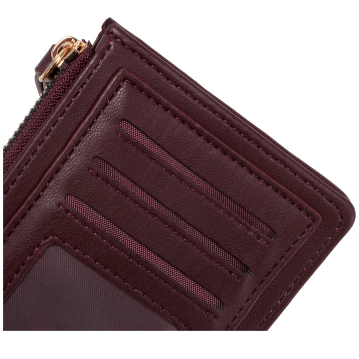 Every Other Quilted Zip Card Holder - Burgundy