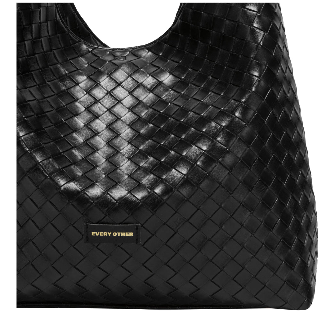 Every Other Single Strap Shoulder Bag - Black