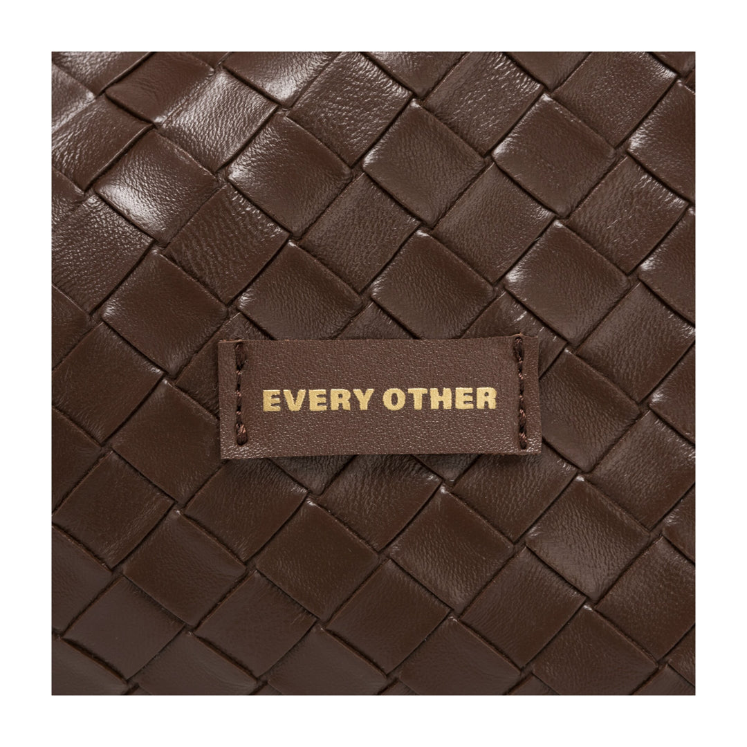Every Other Single Strap Shoulder Bag - Brown
