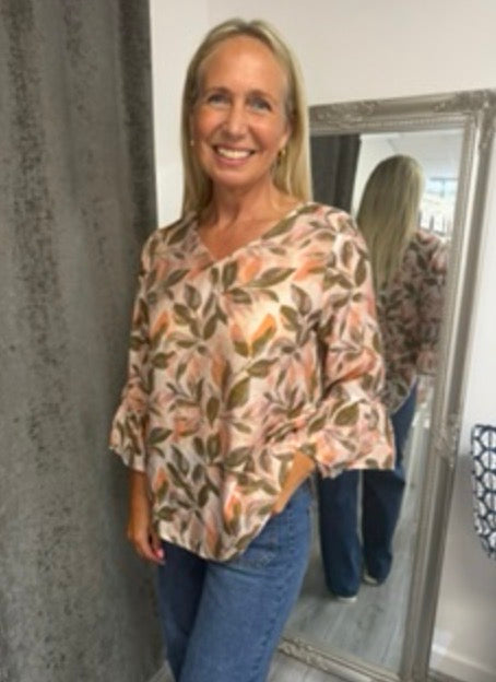 Stella London Elegant Floral Print Blouse