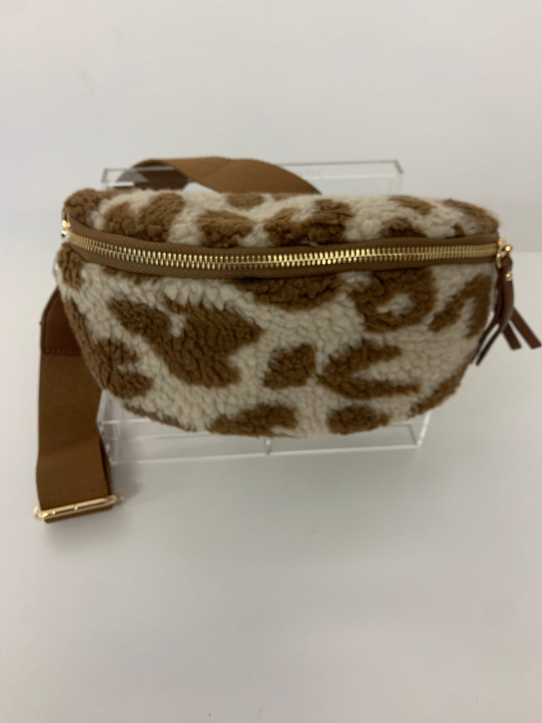 Teddy Crossbody Bag