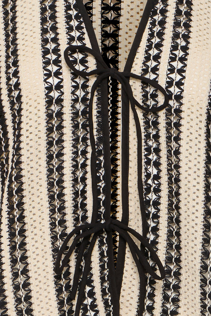 Ichi Winnia Kimono- Black