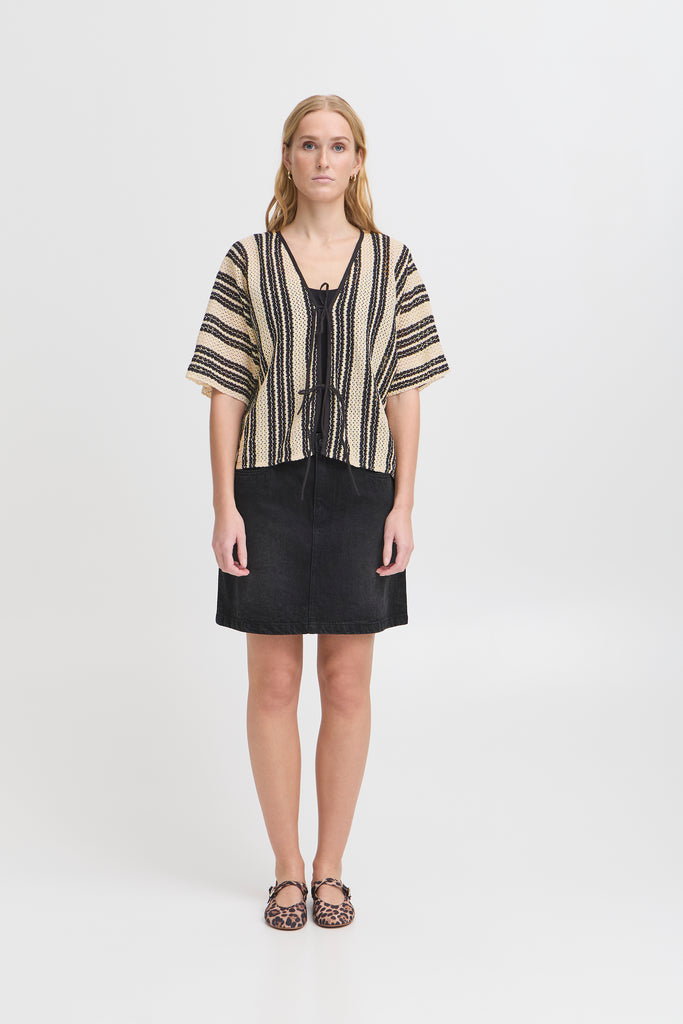 Ichi Winnia Kimono- Black