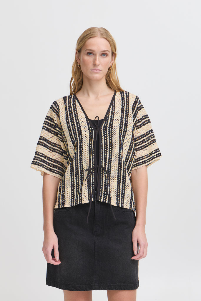 Ichi Winnia Kimono- Black