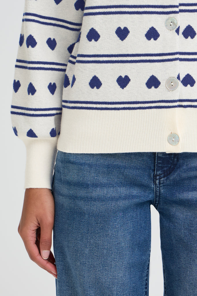 ICHI IHBRIELLE Cardigan - Birch and Blue Heart Print