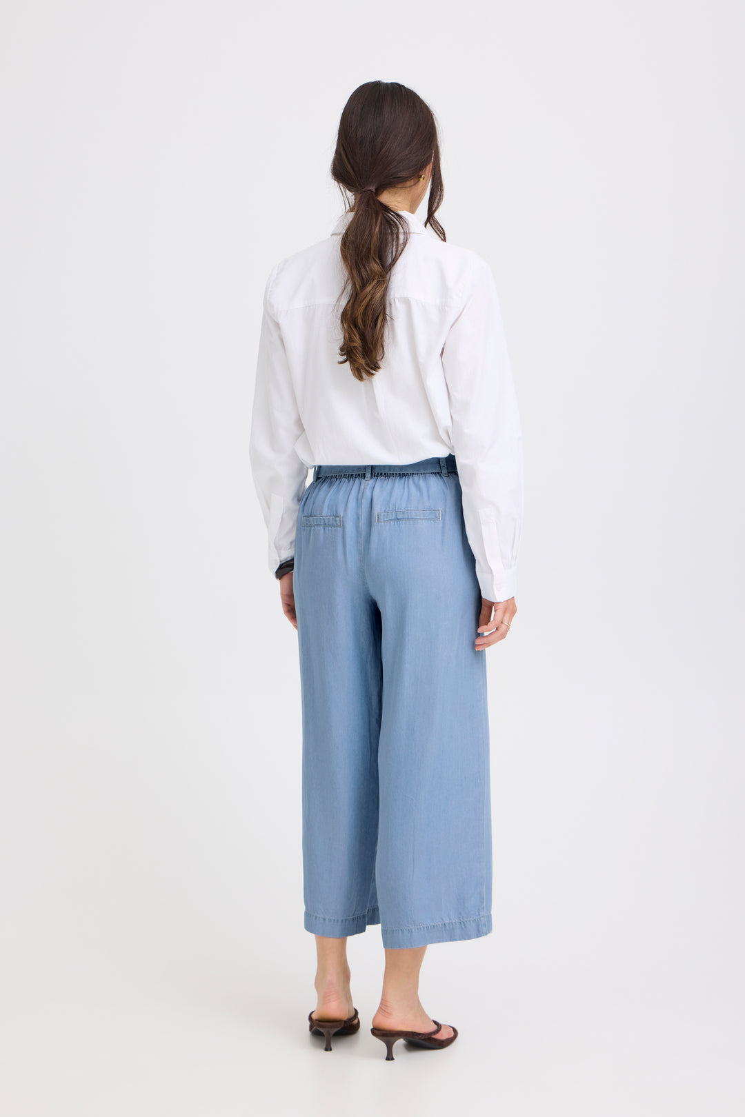 B.Young Kosmo Cropped Trousers- Light Blue Denim