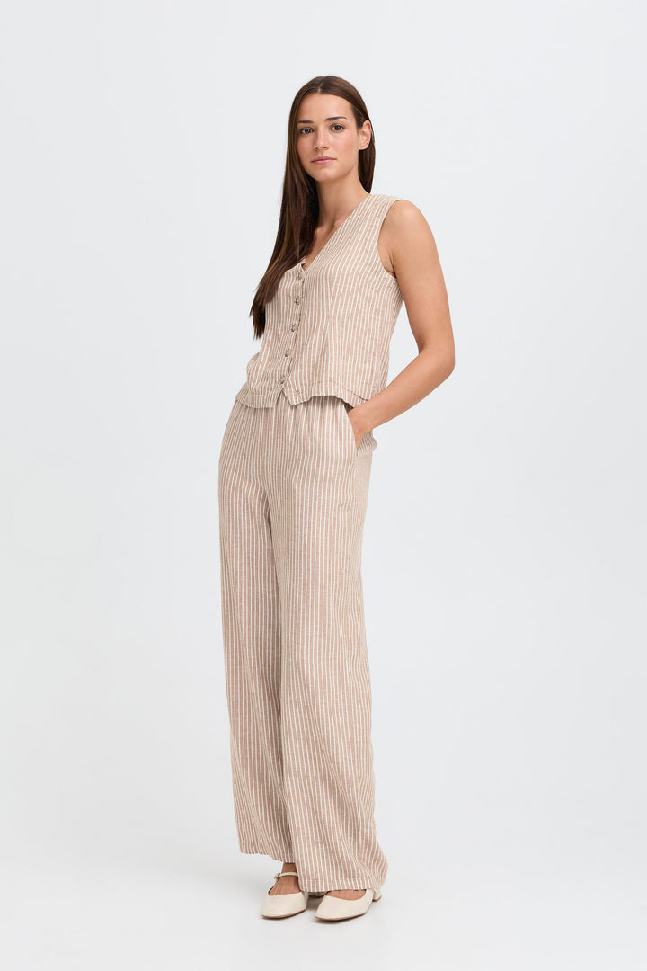 B.Young BYFALAKKA Waistcoat – Woodsmoke Stripe
