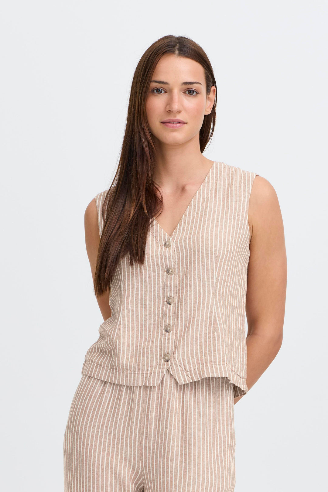 B.Young BYFALAKKA Waistcoat – Woodsmoke Stripe