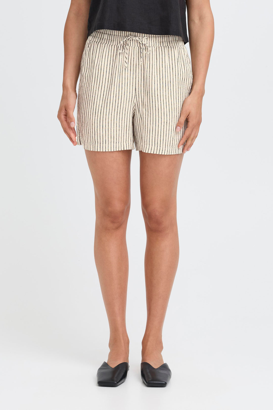 B.Young BYFALAKKA Shorts – Rainy Day Stripe