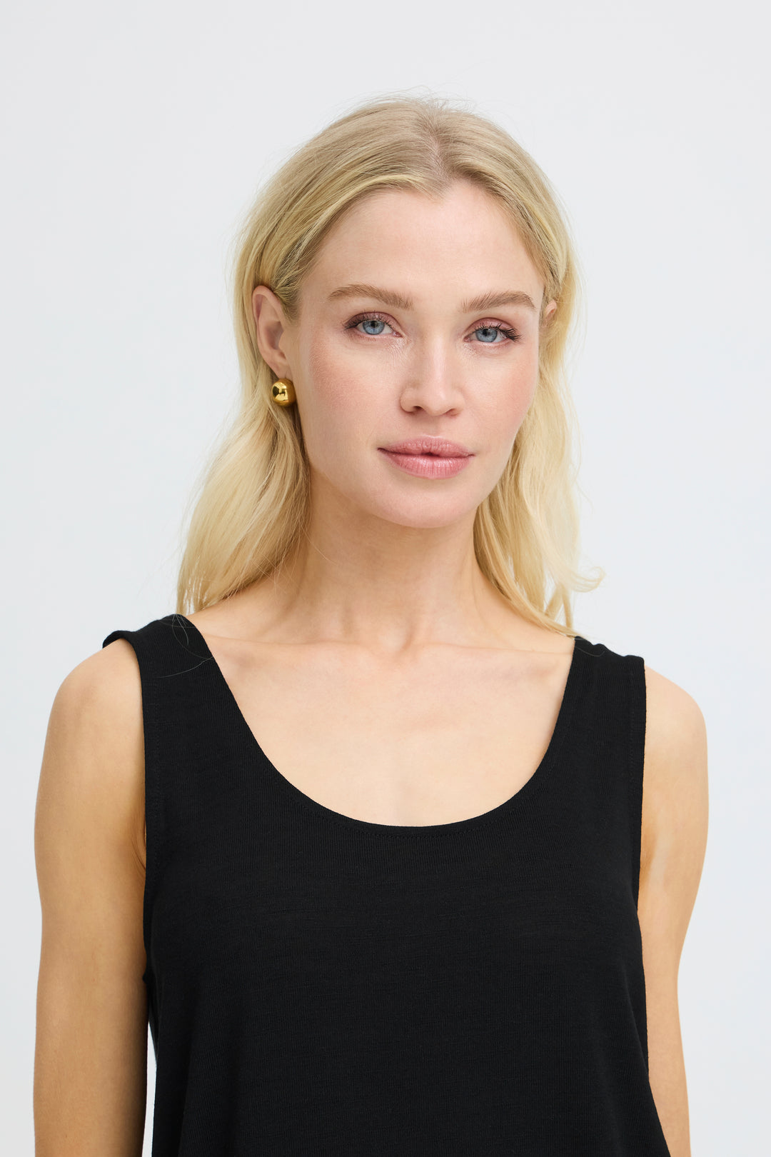 B.Young Simoa top- Black