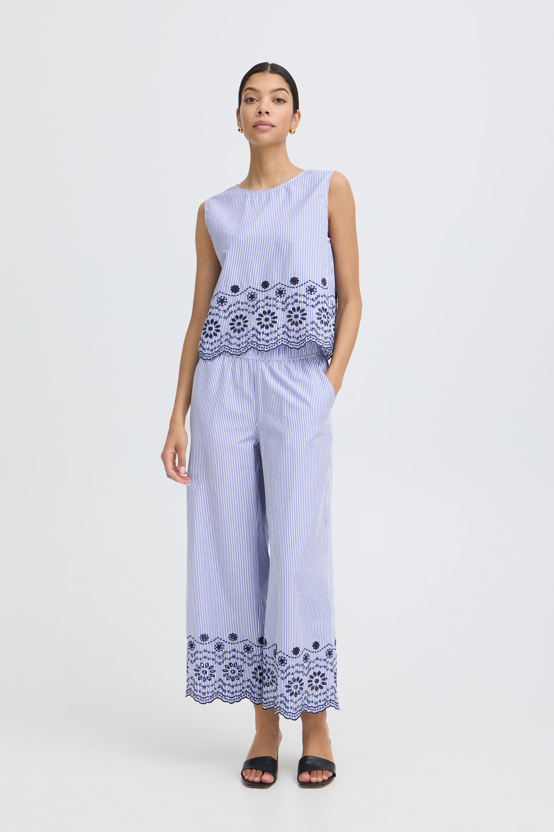 B.Young Inzi Embroidery Sleeveless Blouse- Blue