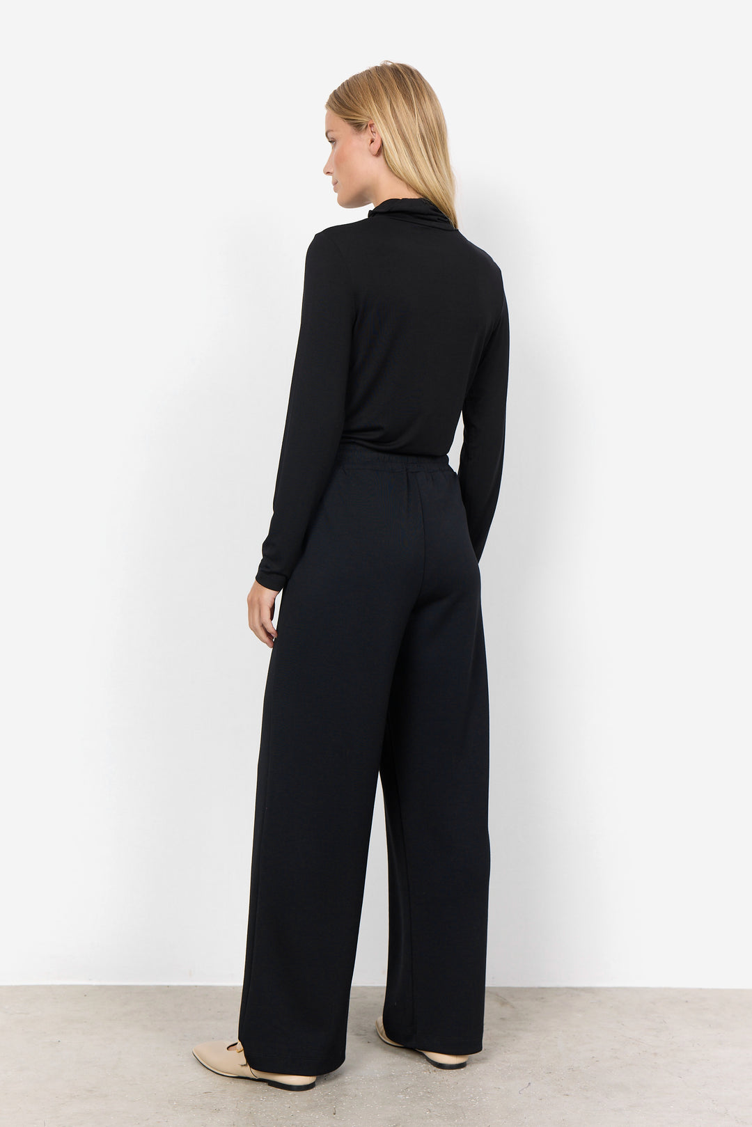 Soya Concept Marica 12 Long sleeve, High neck Top - Black