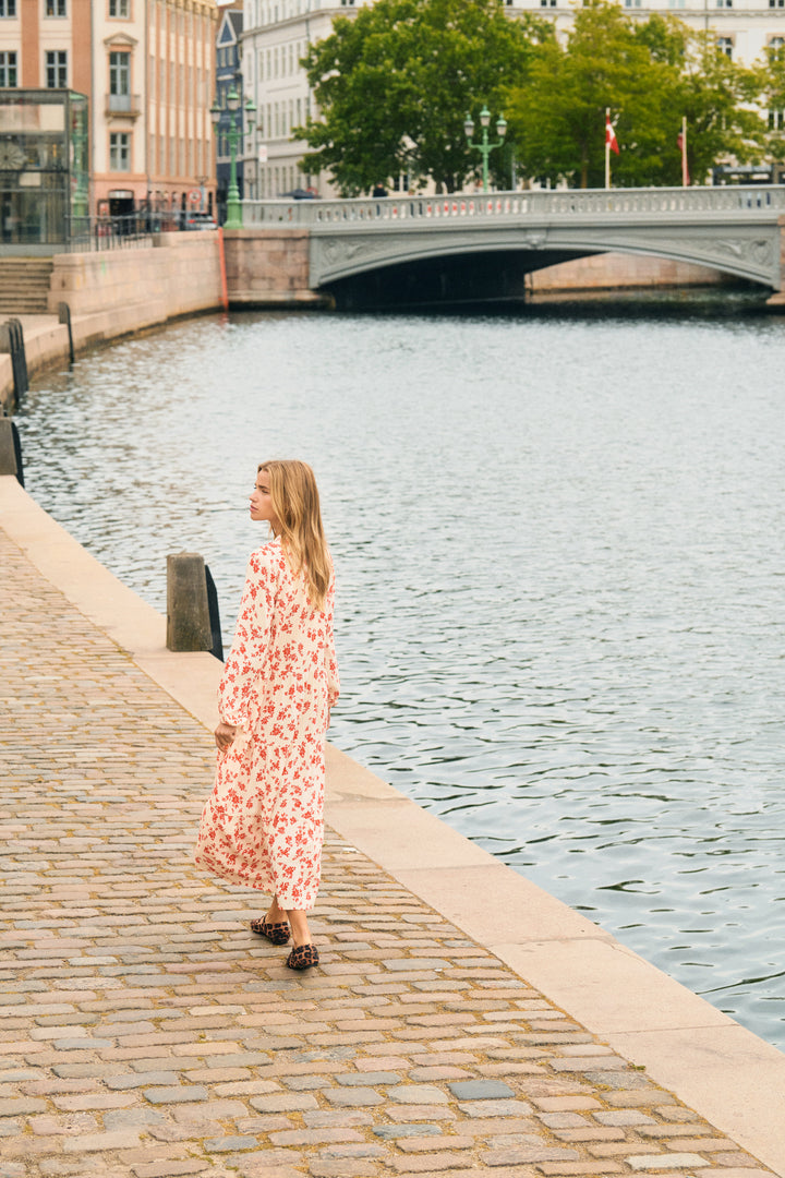 Saint Tropez EdaSZ Maxi Dress- Seedpearl Valiant Daisy