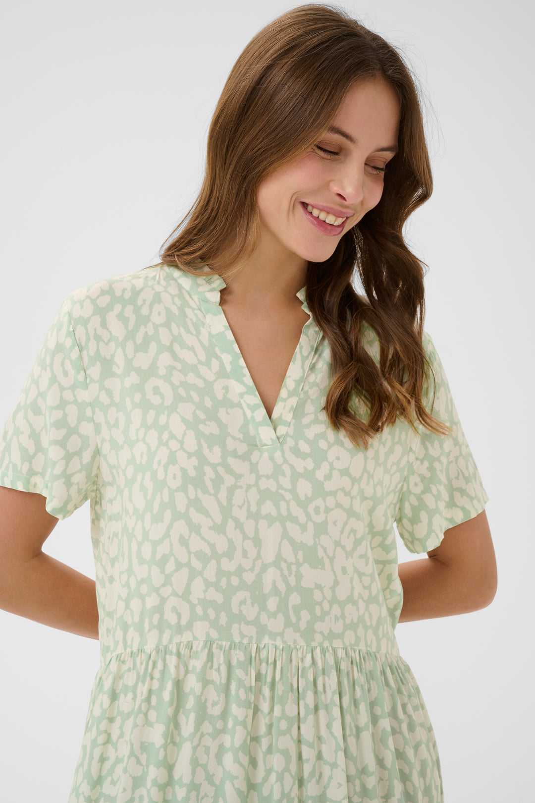 Saint Tropez EdaSZ Dress – Cameo Green Leopard