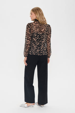 Saint Tropez Lilja Crinkle Long Sleeve Shirt - Black Shifted Strokes