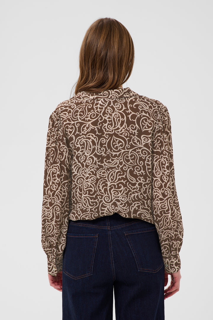 Saint Tropez VegaSZ Shirt- Brown Birch Squiggles
