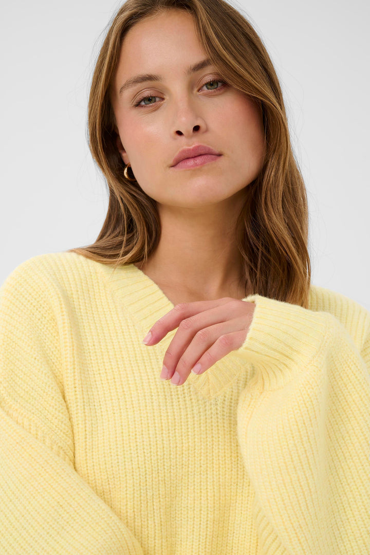 Saint Tropez OttolineSZ V-Neck Pullover- Lemon Drop