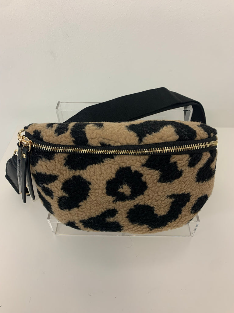 Teddy Crossbody Bag