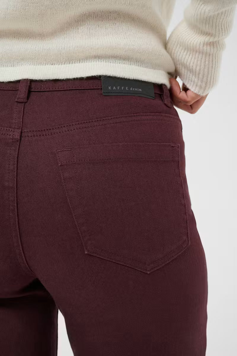 Kaffe KAbrook Reg Fit Jeans - Fudge/Red