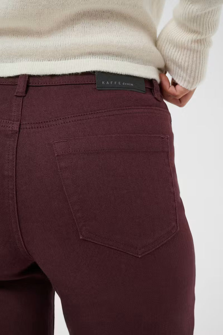 Kaffe KAbrook Reg Fit Jeans - Fudge/Red