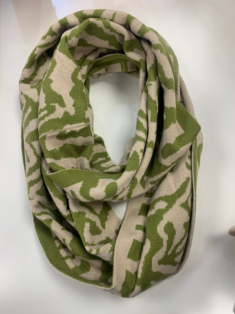 Pom Animal Stripe Snood