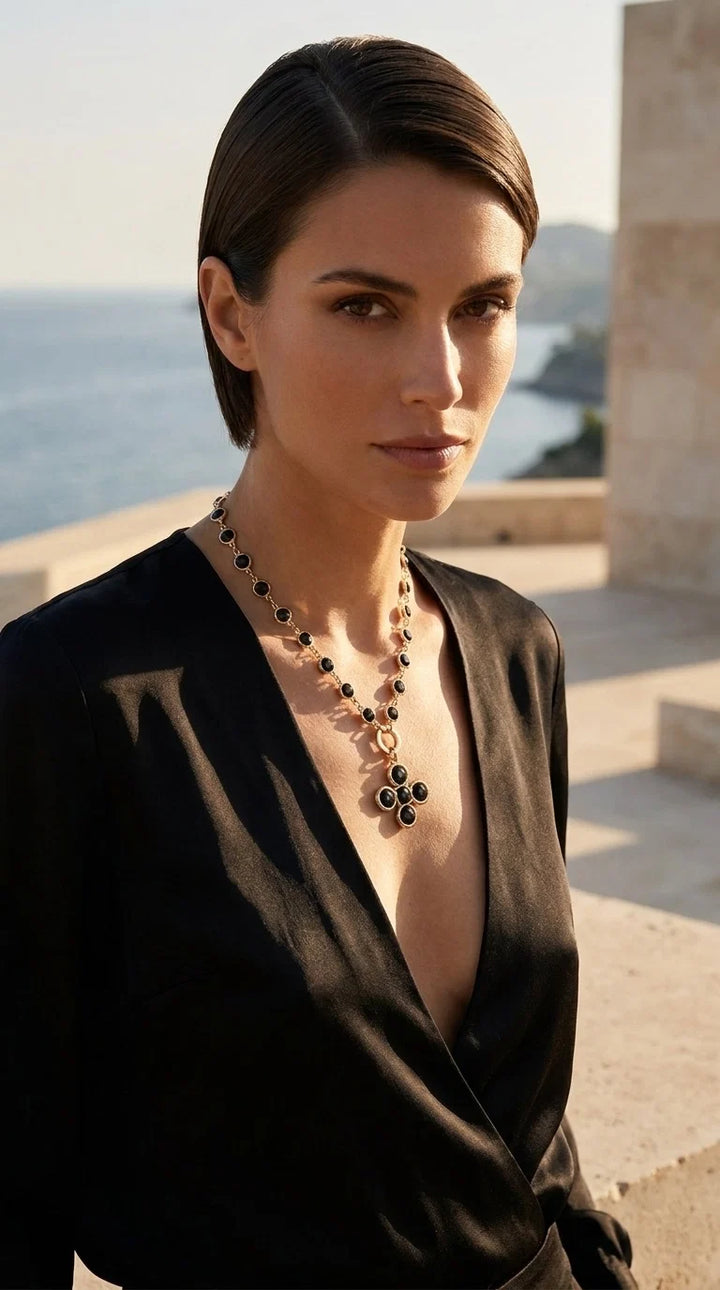 Envy Clover Stone Necklace - Black