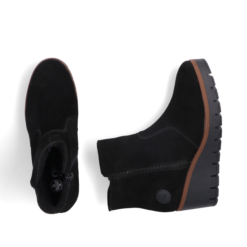 Y5065-00 Black Suede Boot