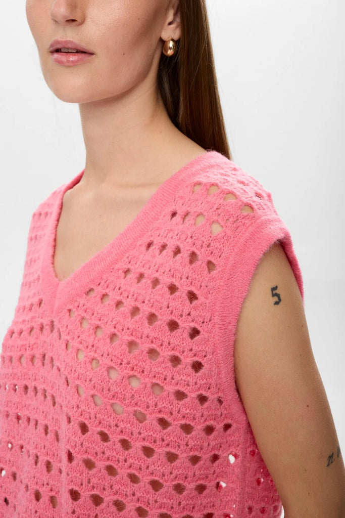 Numph Laya Vest 2696 Pink Lemonade