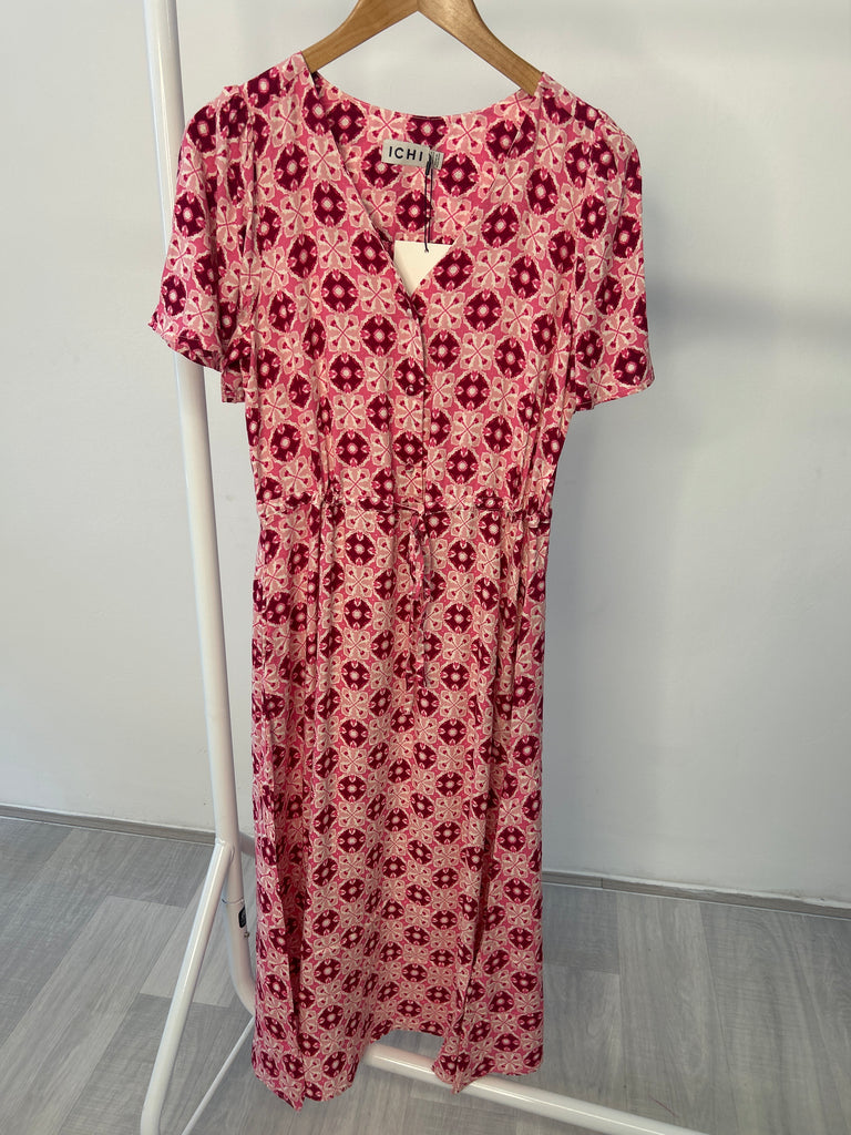 Ichi Vera Dress- Pink print
