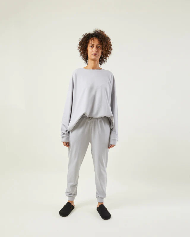 Chalk Lulu Sweatshirt- Silver