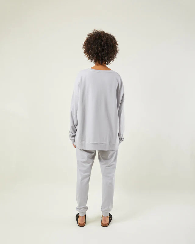 Chalk Lulu Sweatshirt- Silver