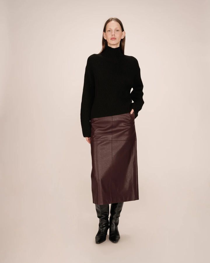 Grace & Mila Sirene Skirt- Faux Leather - Bordeaux