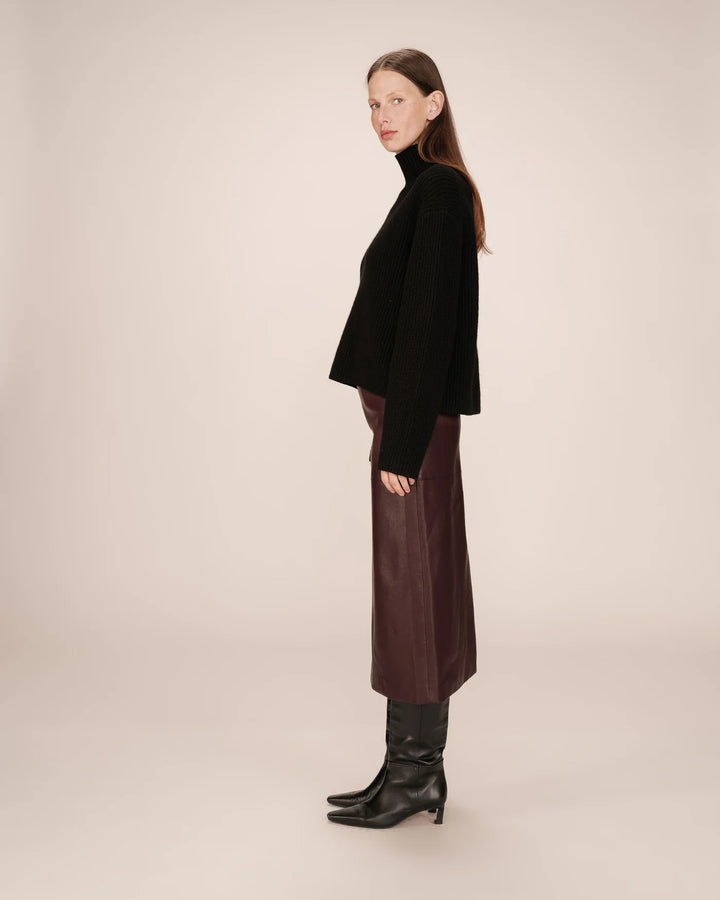 Grace & Mila Sirene Skirt- Faux Leather - Bordeaux