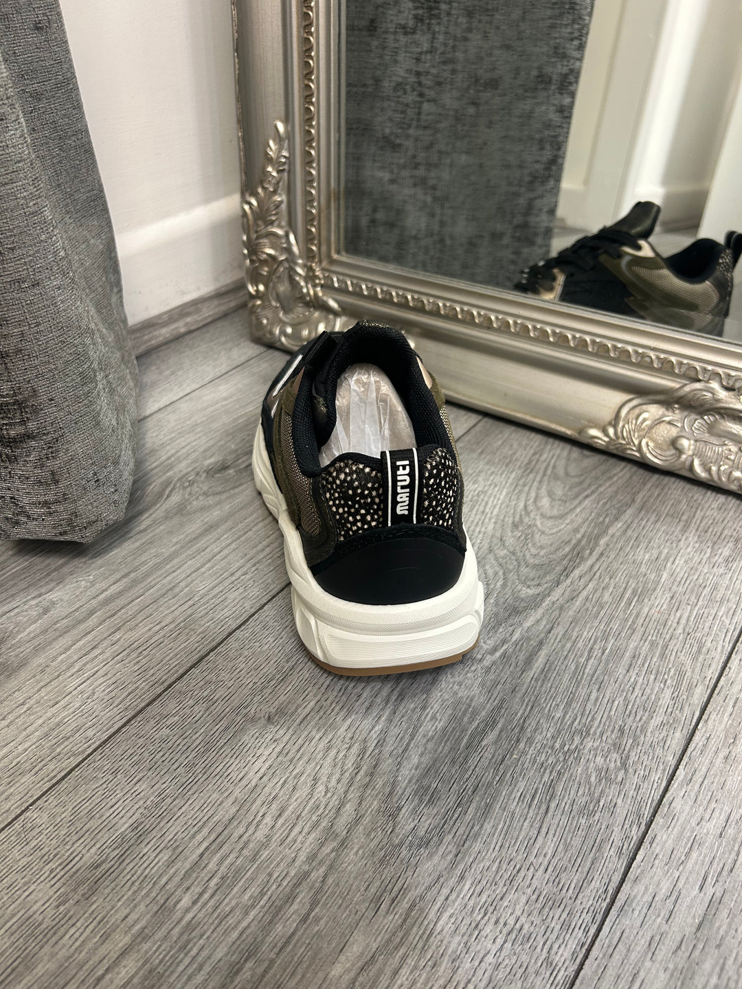 Maruti Novi Leather - Textile Bronze