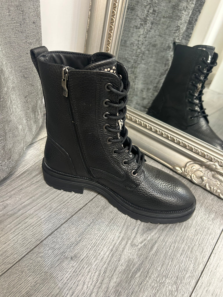 Maruti Belize Lace-up Boots - Black