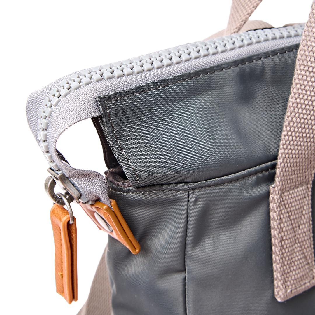 Roka London Bantry Backpack - Small - Beluga