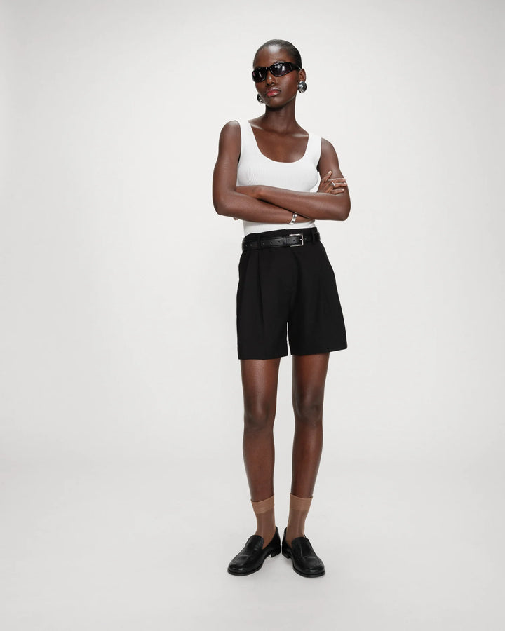 Grace & Mila Vite Straight Cut Shorts- Black