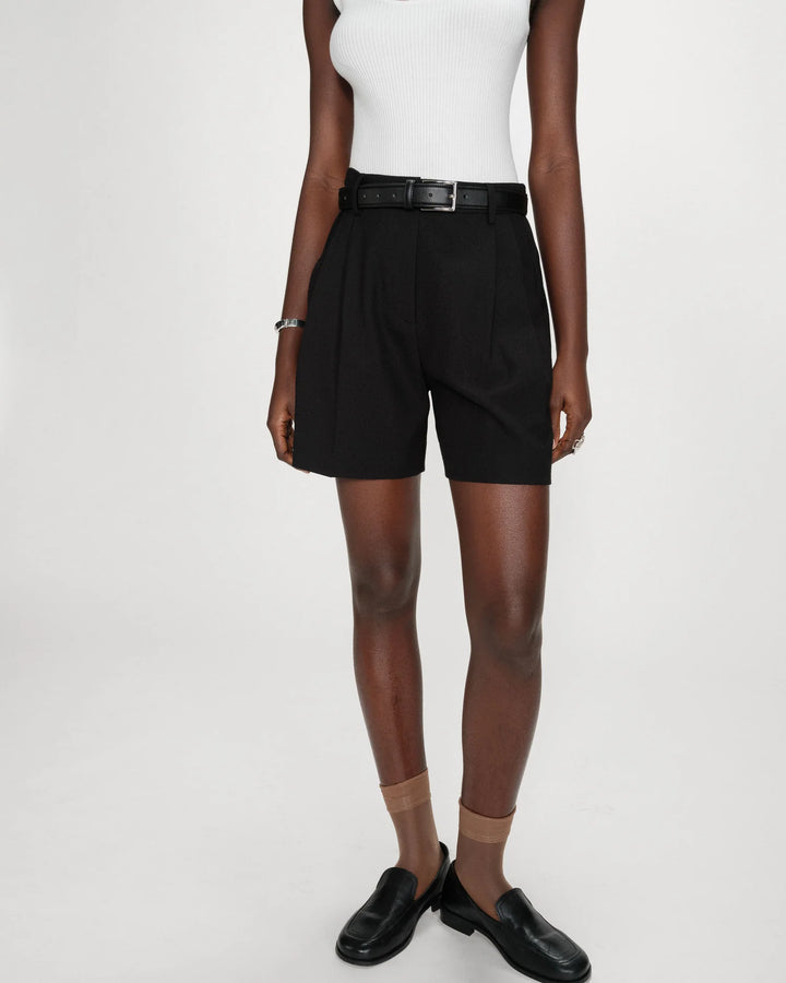 Grace & Mila Vite Straight Cut Shorts- Black