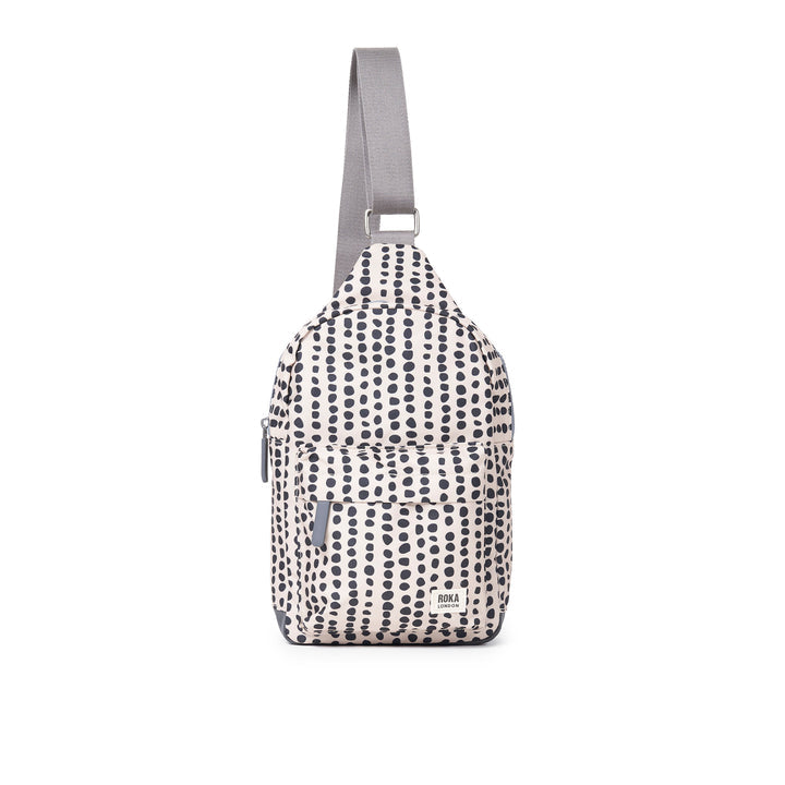 Roka London - Willesden B Large Recycled Canvas - Linear Dot