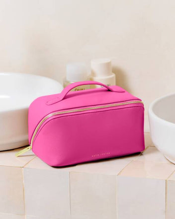 Katie Loxton - Medium Makeup And Wash Bag - Magenta