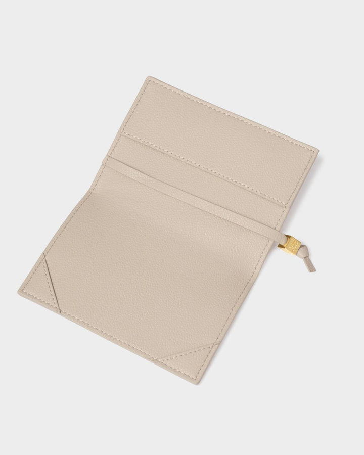 Katie Loxton Passport Cover 'The world is your OYSTER'- Pewter
