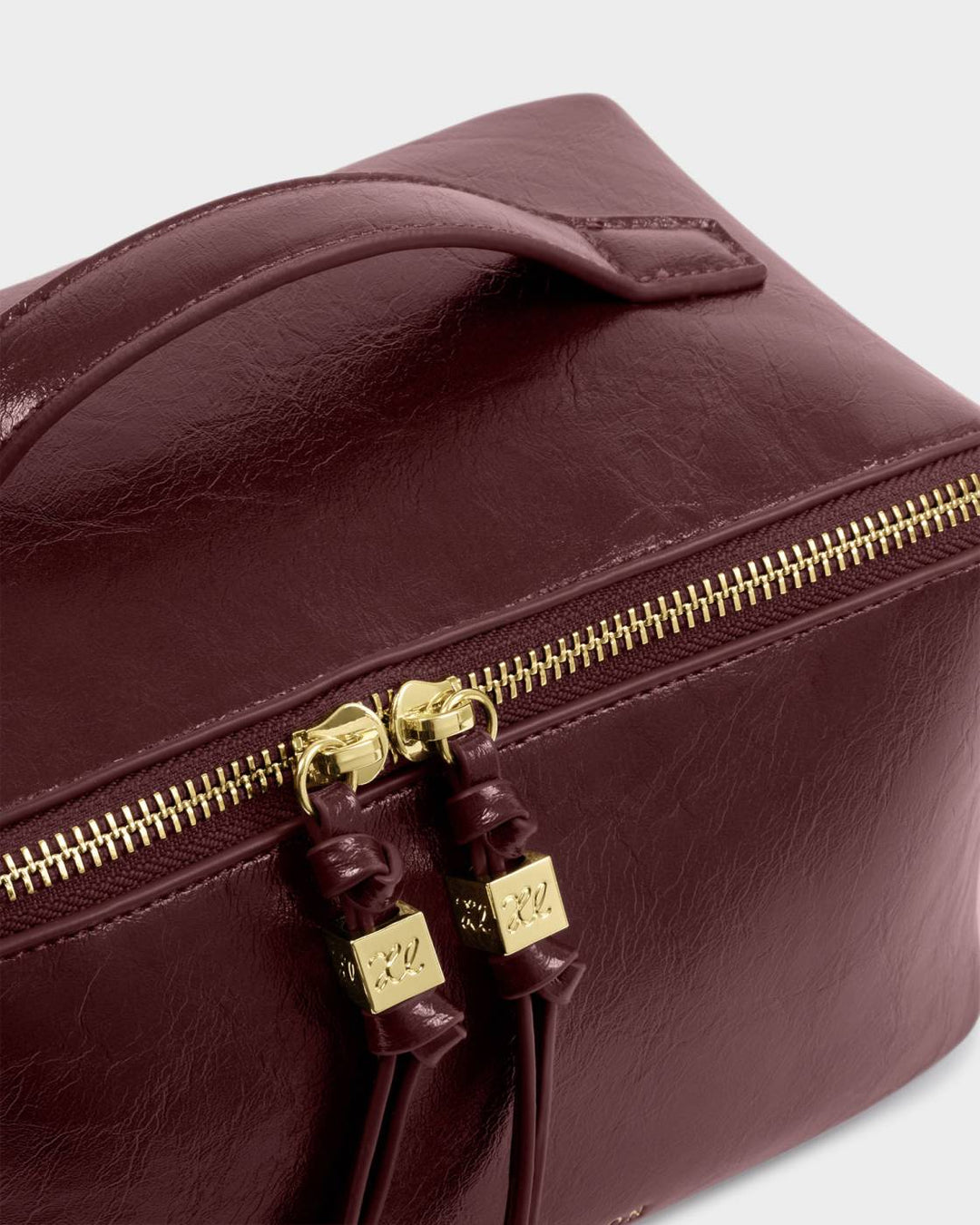 Katie Loxton Soho Medium Makeup & Wash Bag - Cherry