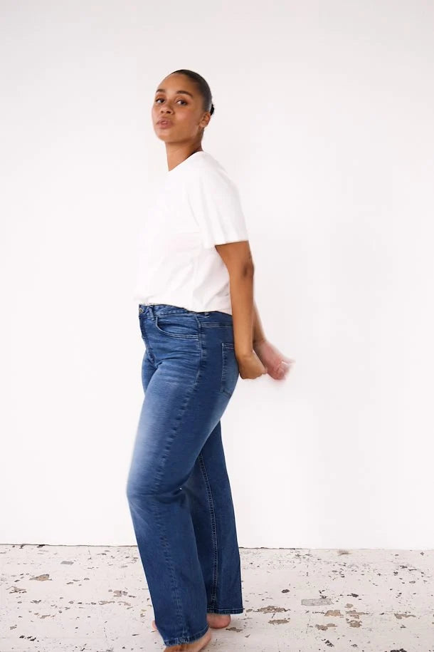 Ichi Twiggy Straight Leg Jeans- medium Blue- 32 leg
