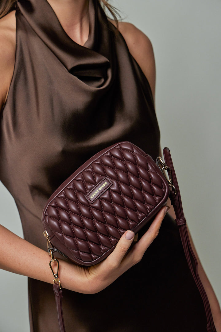 Every Other Quilted Camera Cros Body Bag - Burgundy