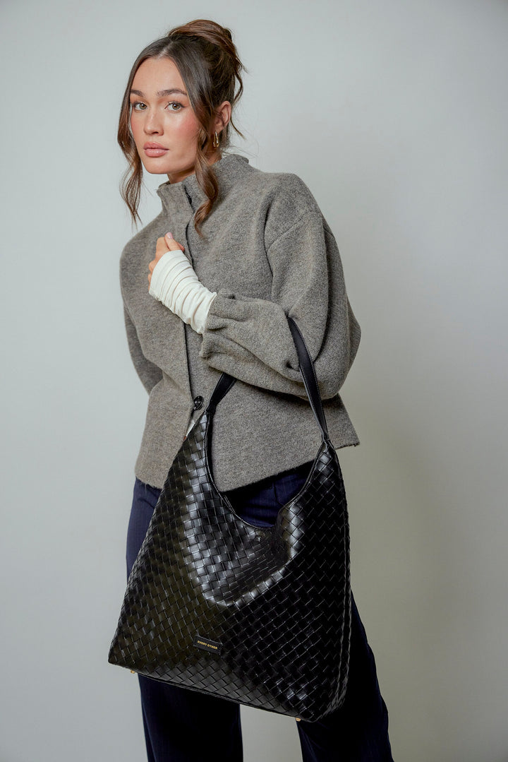 Every Other Single Strap Shoulder Bag - Black